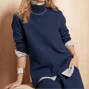 WHITE Banana Republic Tunic Sweater